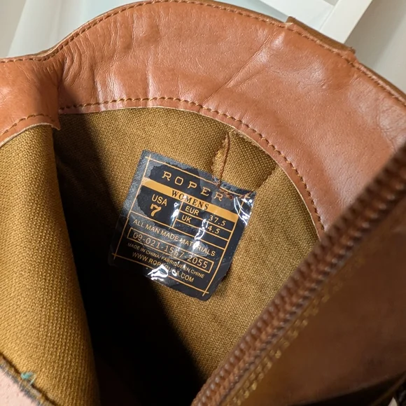 🖤 Roper Tan Heeled Western Boots with Buckle Detail - Picture 5 of 6